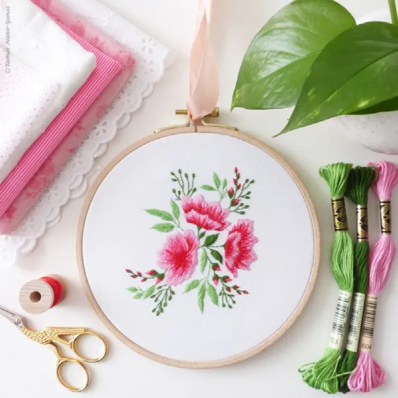 Kit broderie fleurs roses, 21 x 21 cm, sans tambour
