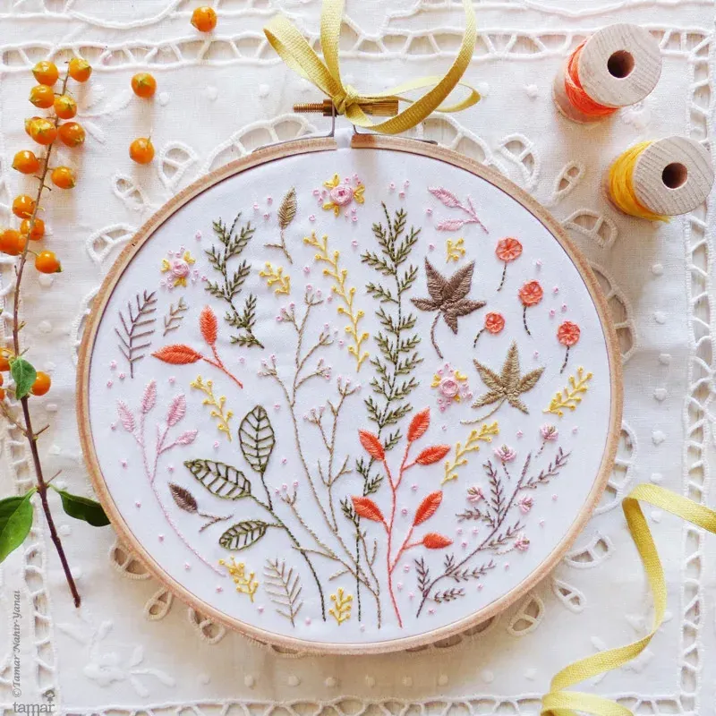 Kit broderie nature feuilles d’automne, 21 x 21 cm