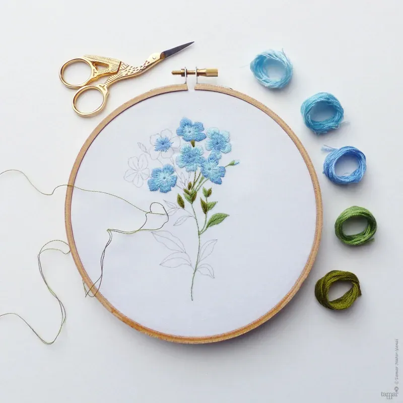 Kit broderie traditionnelle Blue Plumbago, 21 x 21 cm
