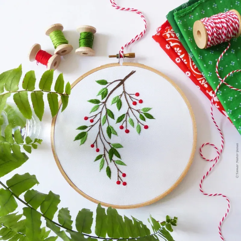 Kit broderie traditionnelle gui de Noël, 21 x 21 cm