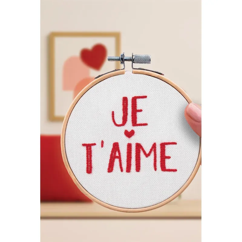 Kit broderie traditionnelle Je t’aime décoratif
