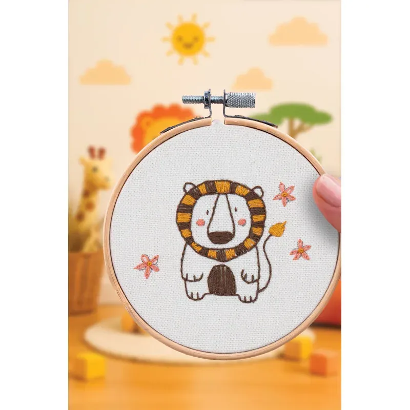 Kit broderie traditionnelle lion décoratif à broder