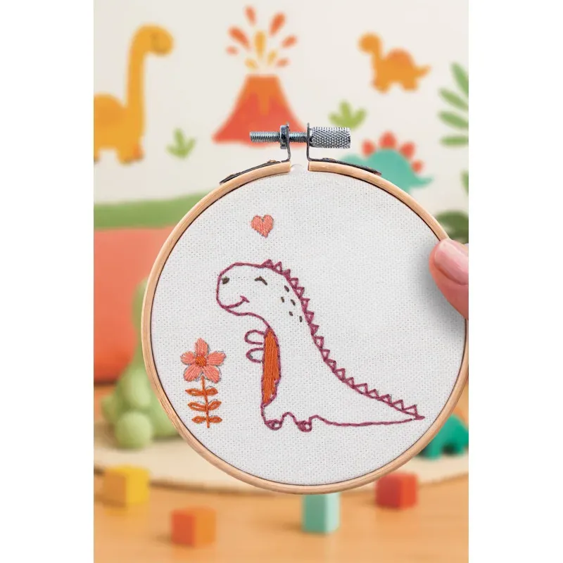 Kit broderie traditionnelle petit dino décoratif