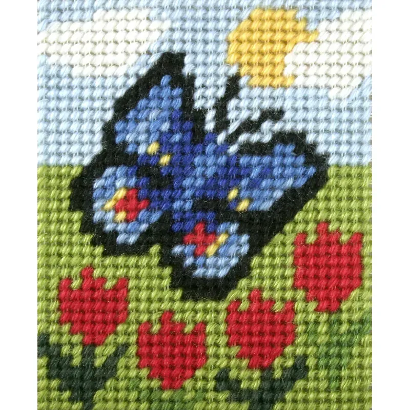 Kit canevas enfant petit papillon dans les prés, 17 x 20,5 cm