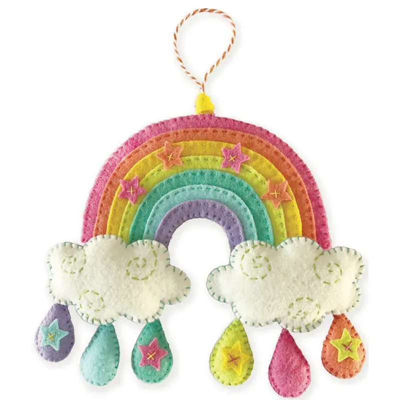 Kit feutrine à broder pendentif arc-en-ciel magique