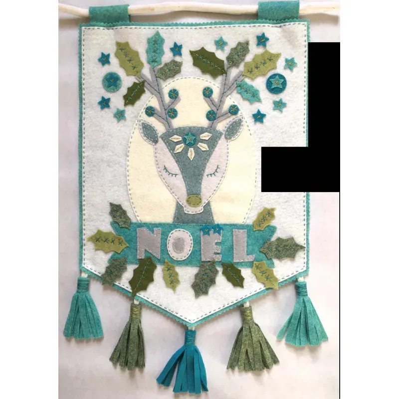 Kit feutrine cerf de Noël Misty Winter à coudre