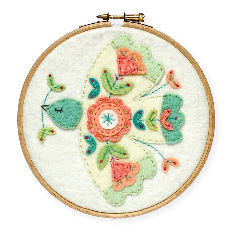 Kit feutrine colombe fleurie sur tambour, 15 cm