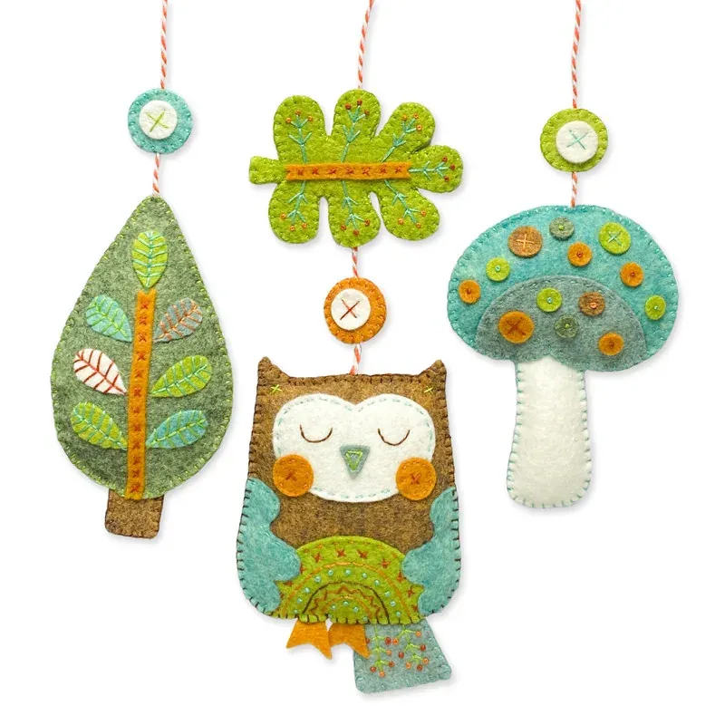 Kit feutrine mobile forêt avec chouette et champignon