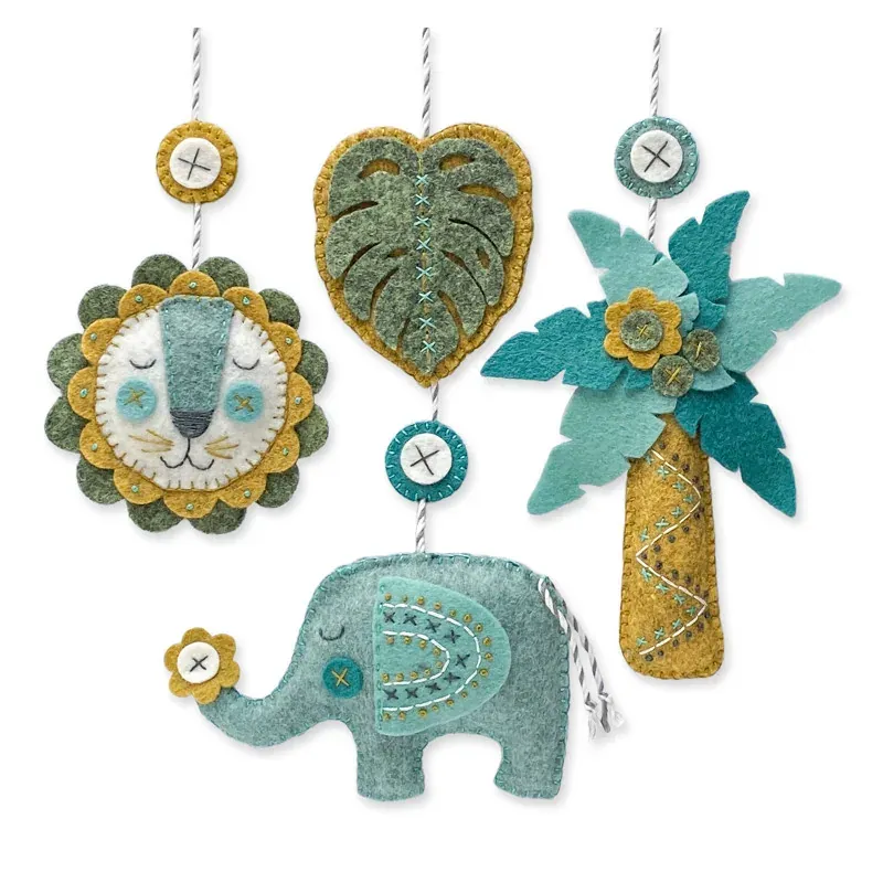 Kit feutrine mobile savane, lion et éléphant pour bébé
